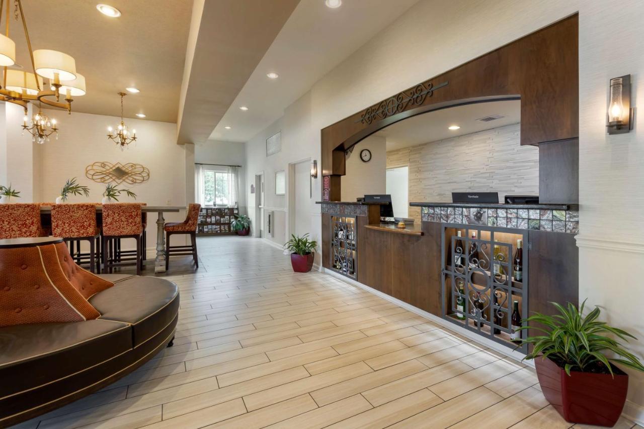 Best Western Plus Vineyard Inn And Suites Penn Yan Exteriér fotografie