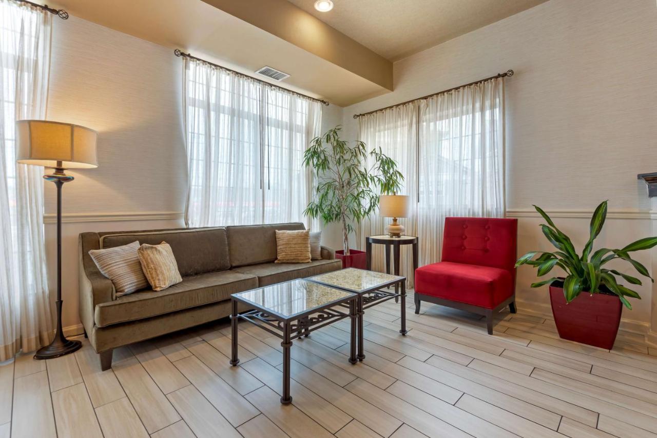 Best Western Plus Vineyard Inn And Suites Penn Yan Exteriér fotografie